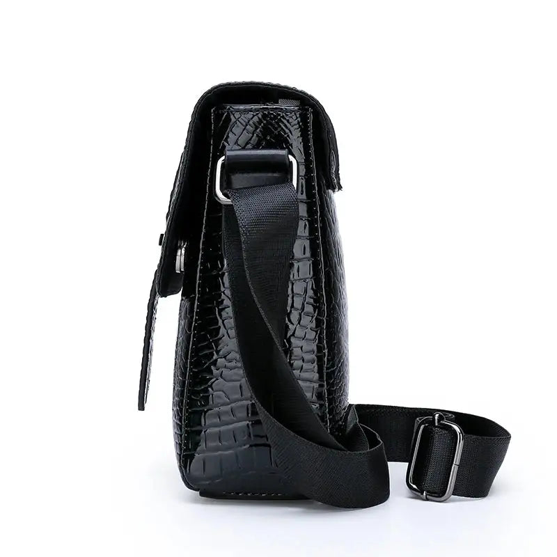 Wholesale leather men's crocodile leather shoulder bag 2021 new chest bags-5