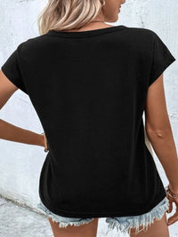 Contrast V-Neck Short Sleeve T-Shirt Trendsi